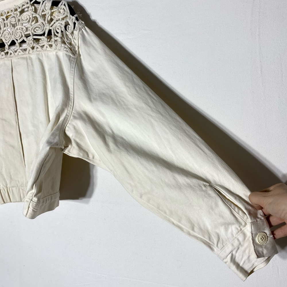 Vintage Cache Cream Oversized Cropped Denim Jean Jacket W Crochet Lace Shoulders - Picture 14 of 16